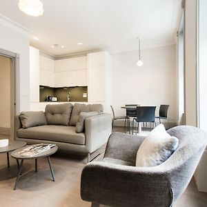 Soho Luxury 1 Bedroom Apartment By Concept Apartments